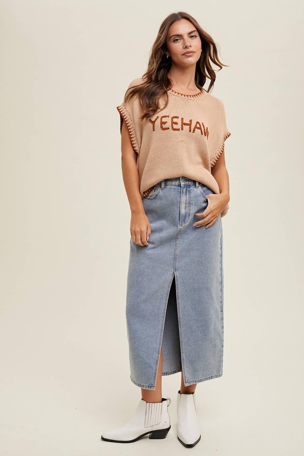 'YEEHAW' HAND LETTERED CONTRAST SWEATER