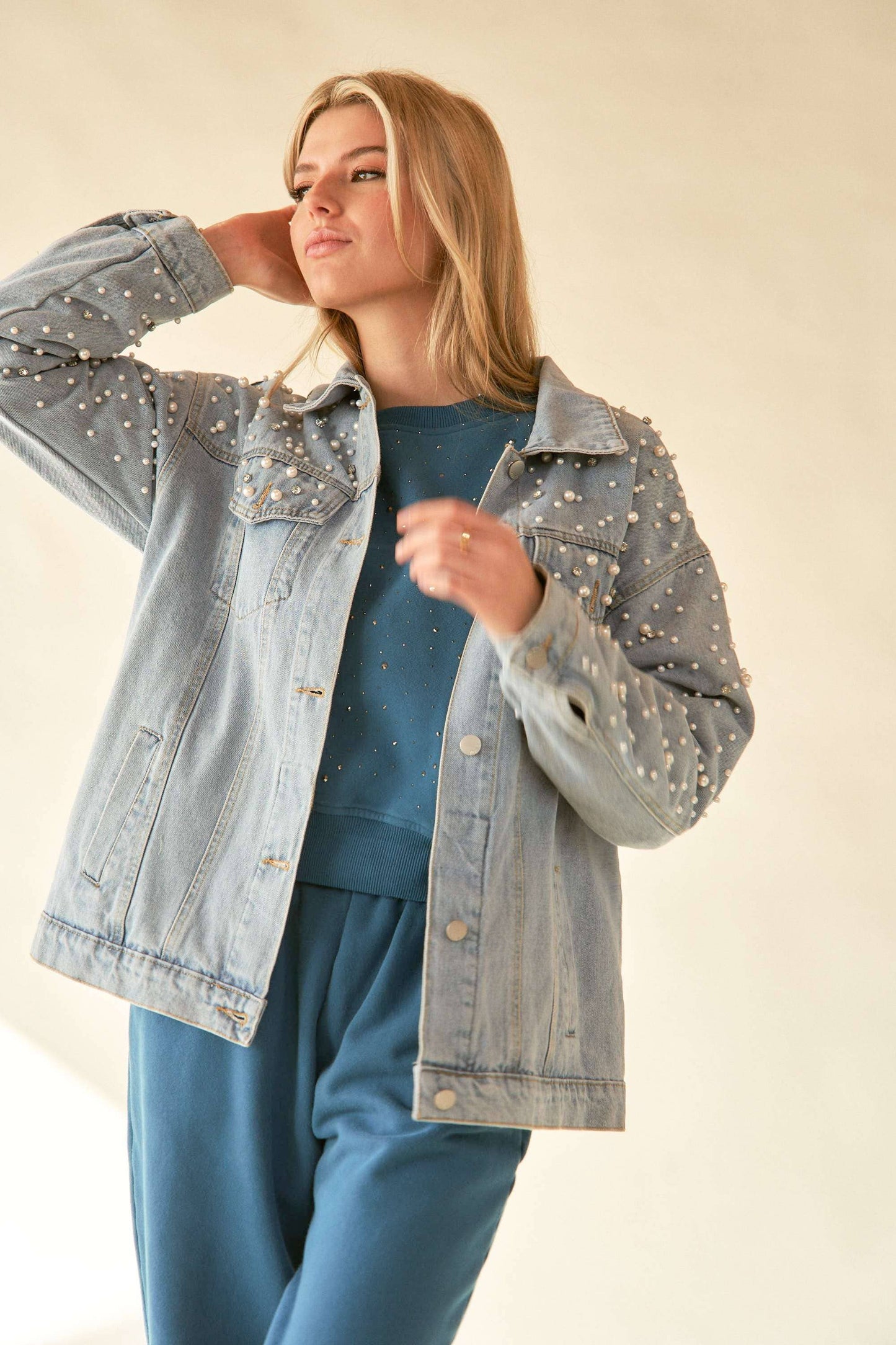 PEARL RHINESTONE CHEST POCKET BUTTON DENIM JACKET