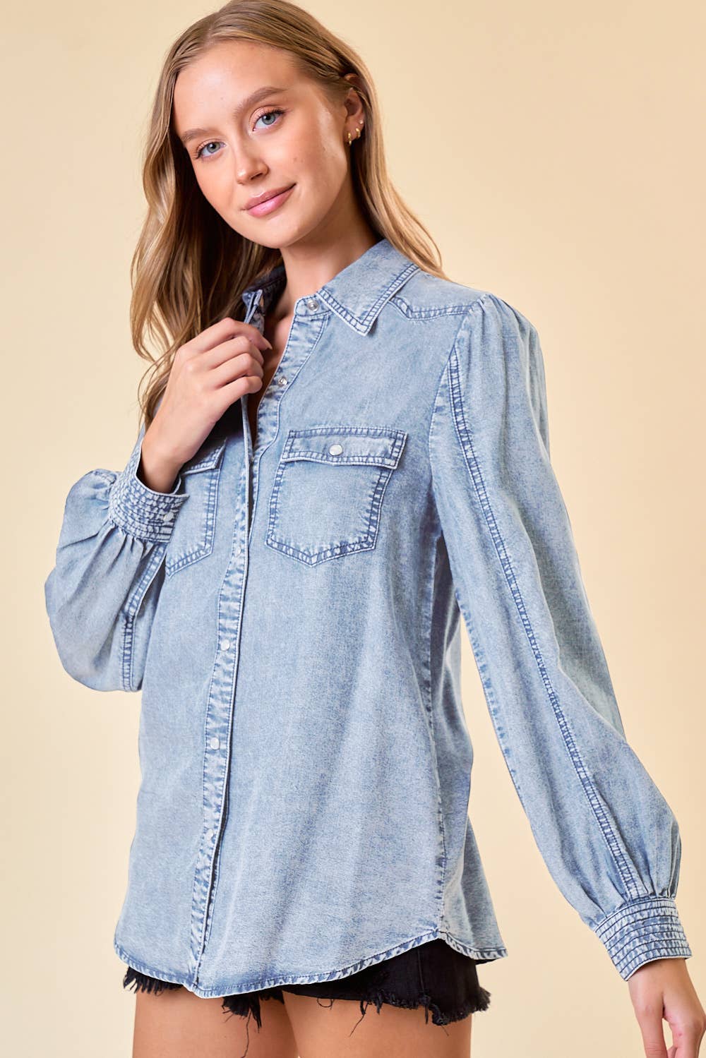 DOUBLE BUST POCKET DENIM SHIRT