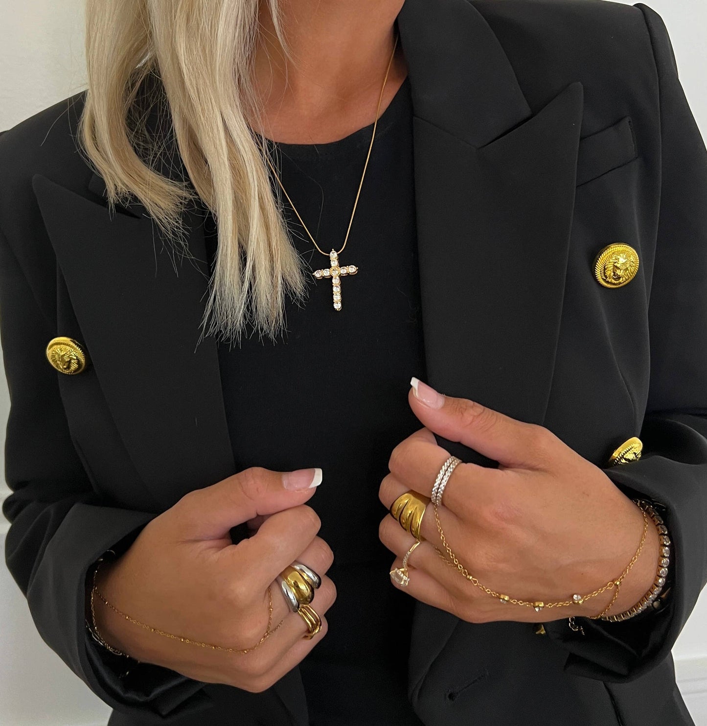 DIAMOND CROSS NECKLACE