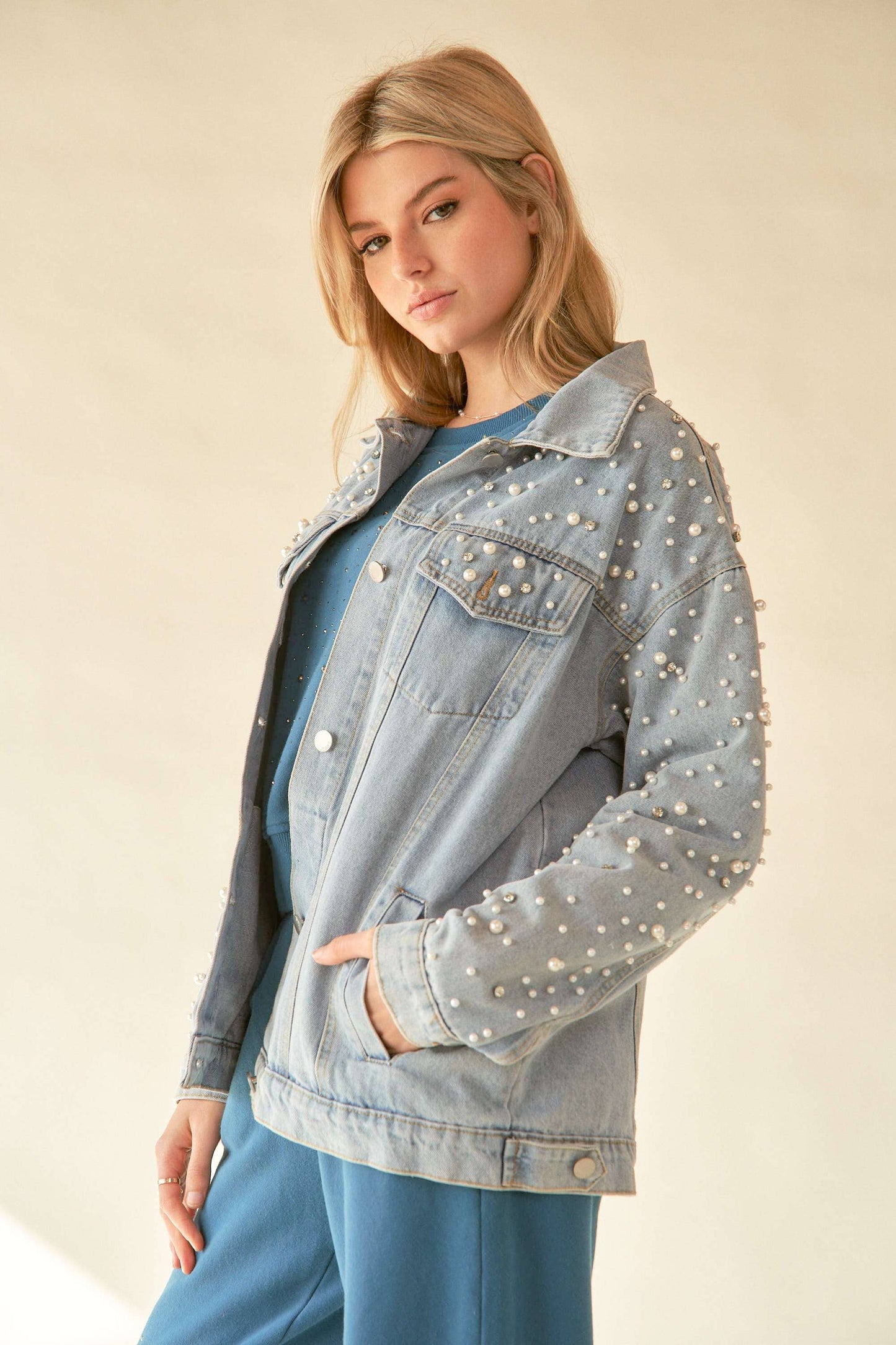 PEARL RHINESTONE CHEST POCKET BUTTON DENIM JACKET