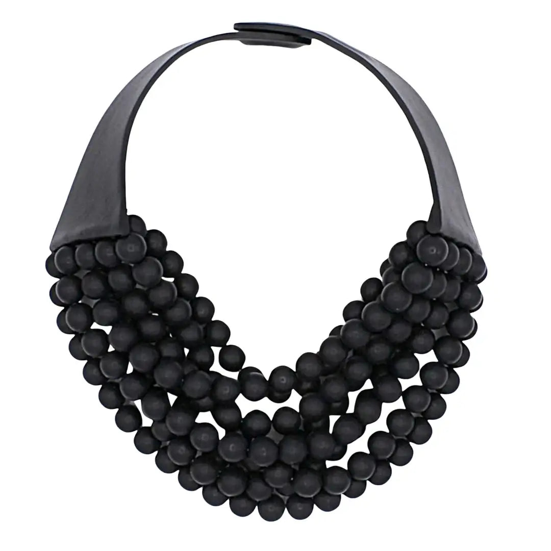 CHUNKY BEADED LAYERED MAGNETIC NECKLACE