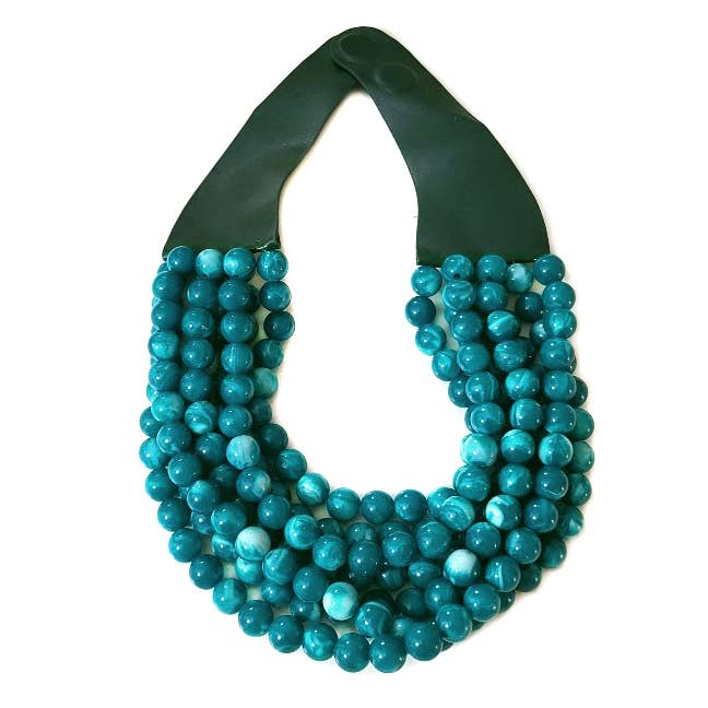 * CHUNKY BEADED LAYERED NECKLACE Magnetic