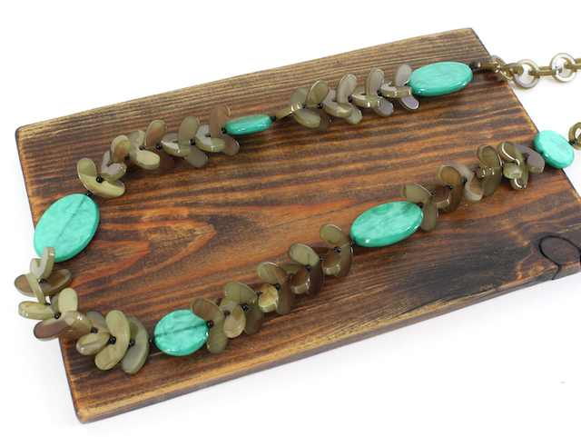 Polyresin Circles/Chips Statement Necklace