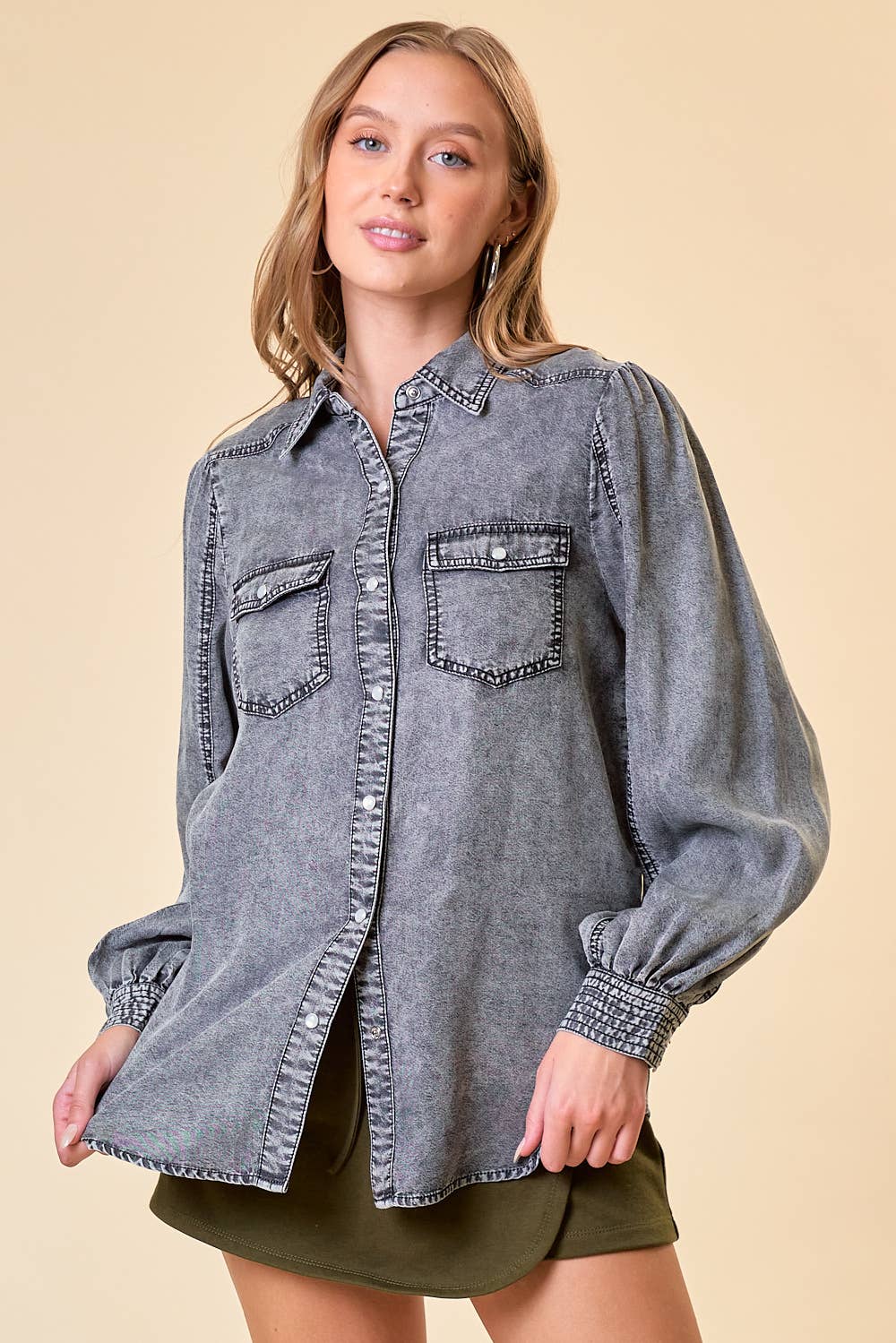 DOUBLE BUST POCKET DENIM SHIRT
