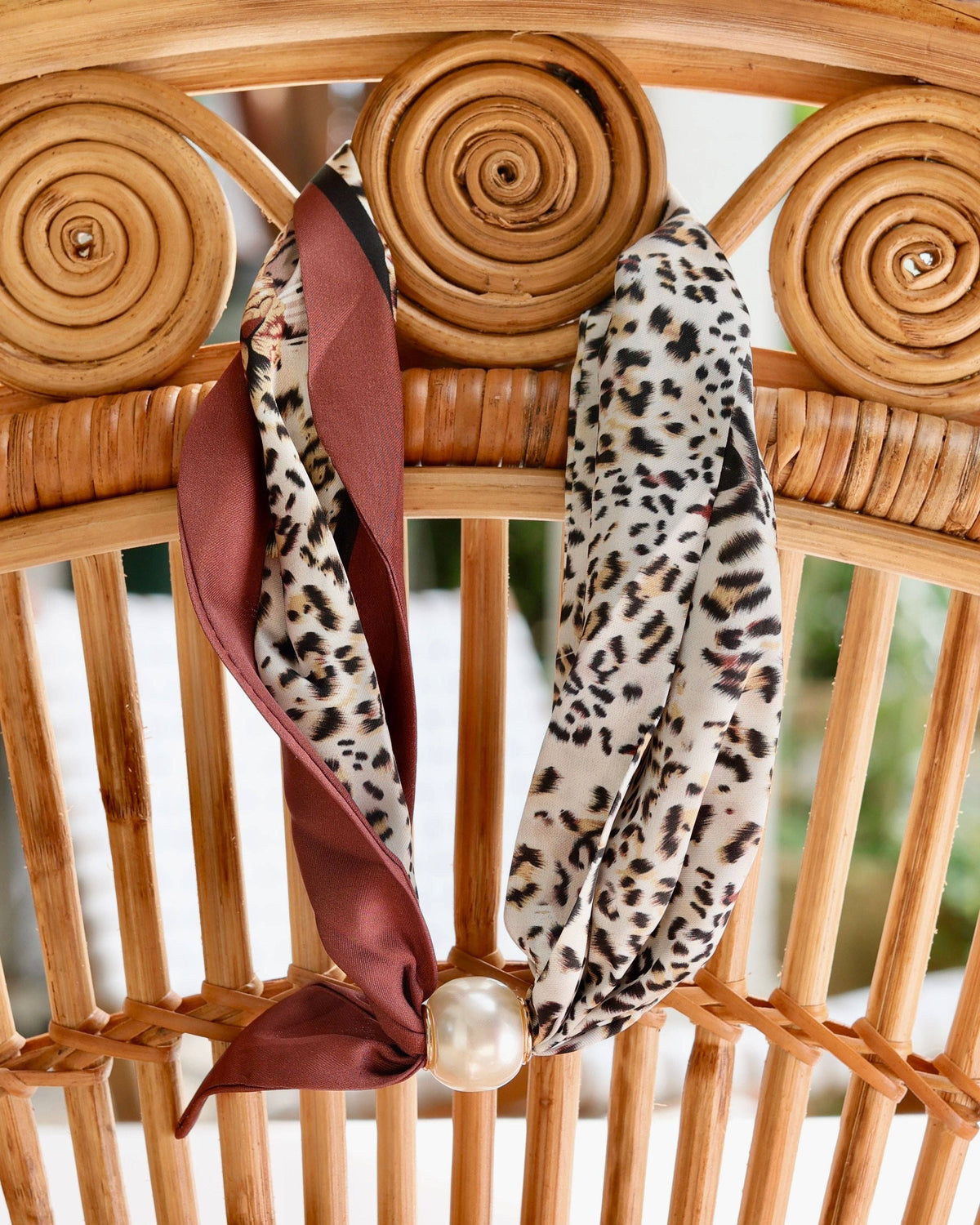 Robyn Magnetic Pearl Scarf Necklace Leopard