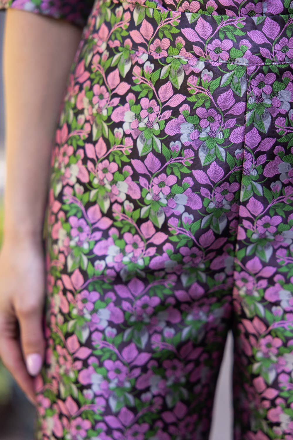 Mid Waist Floral Jacquard Straight Leg Pants