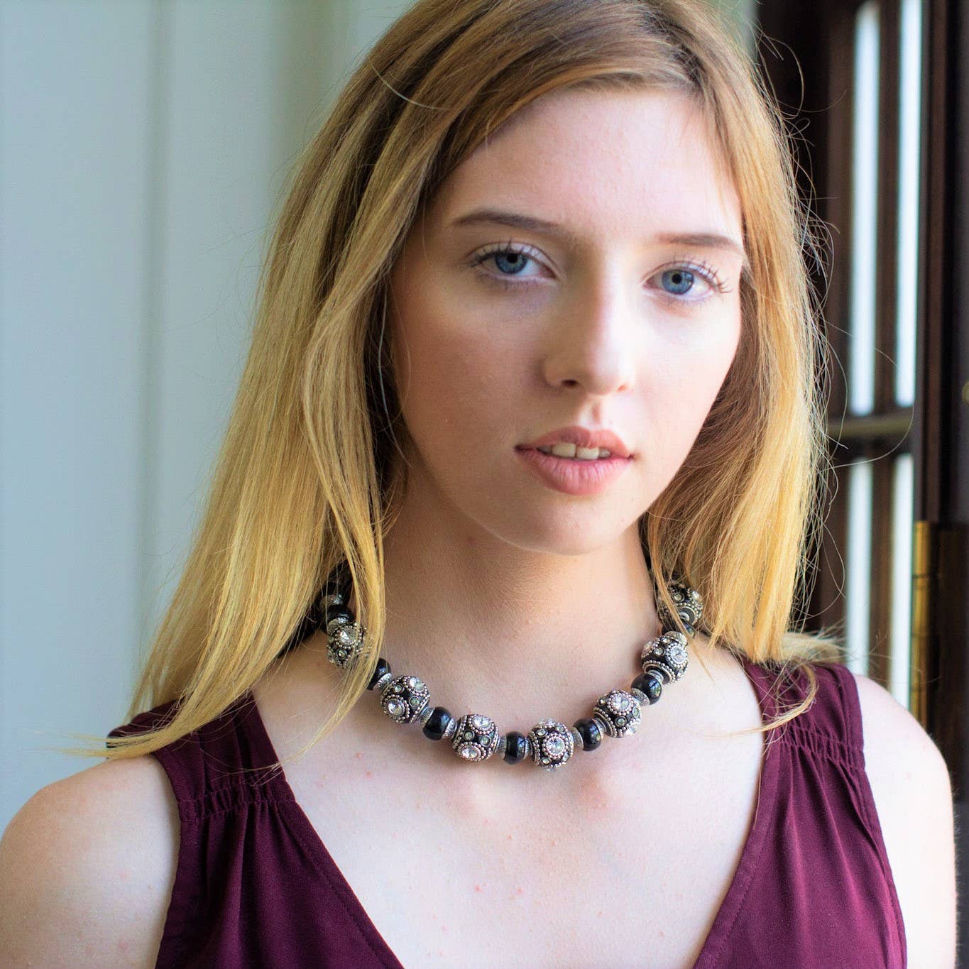 Black Ceramic & Rhinestone Lamp Work Bead Necklace