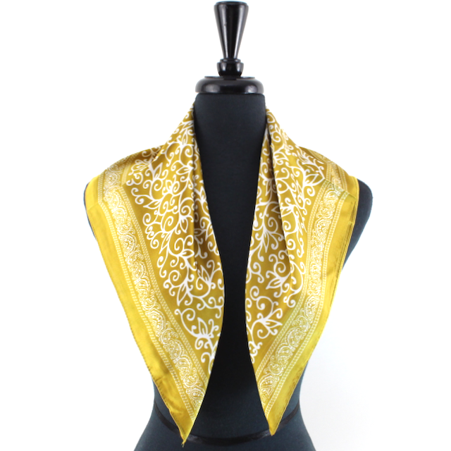 Lightweight Square Scarf