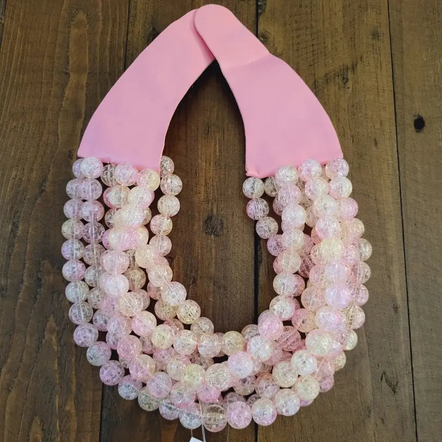 CHUNKY BEADED LAYERED NECKLACE Faux leather neck magnetic