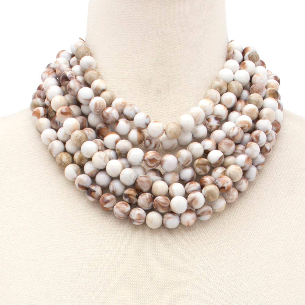 CHUNKY BEADED LAYERED NECKLACE Faux leather neck magnetic