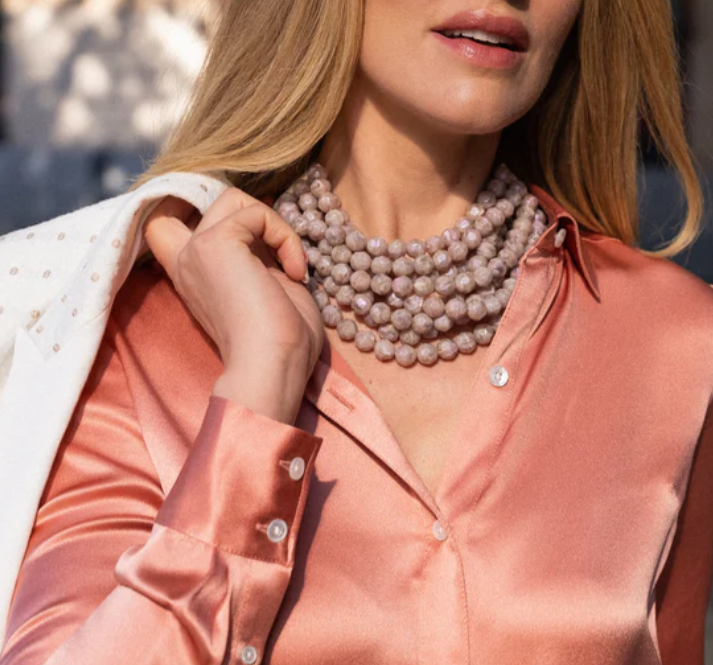 * CHUNKY BEADED LAYERED NECKLACE Magnetic