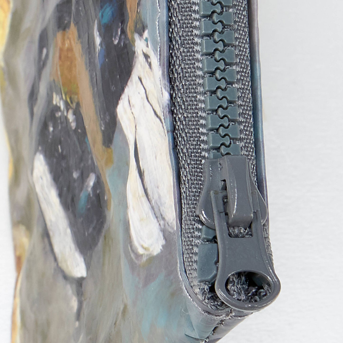 Bumblebee Zipper Wallet