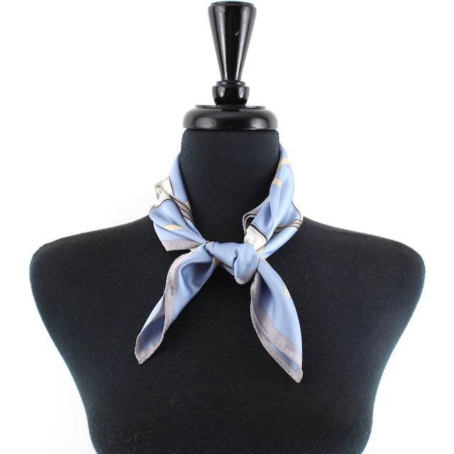 Lightweight Square Scarf