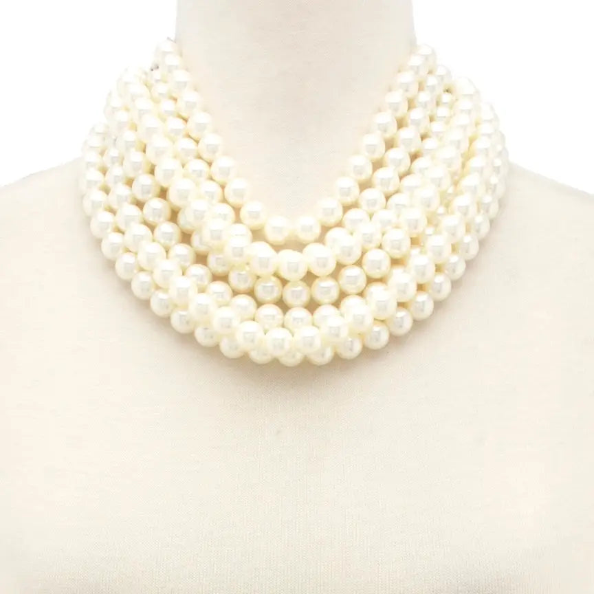 * CHUNKY BEADED LAYERED NECKLACE Magnetic