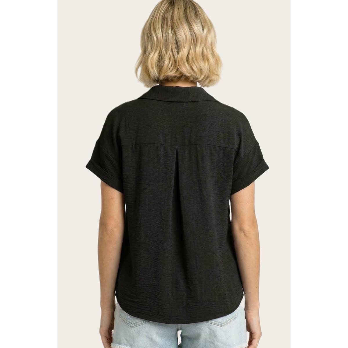 COLLARED BUTTON DOWN SHIRT