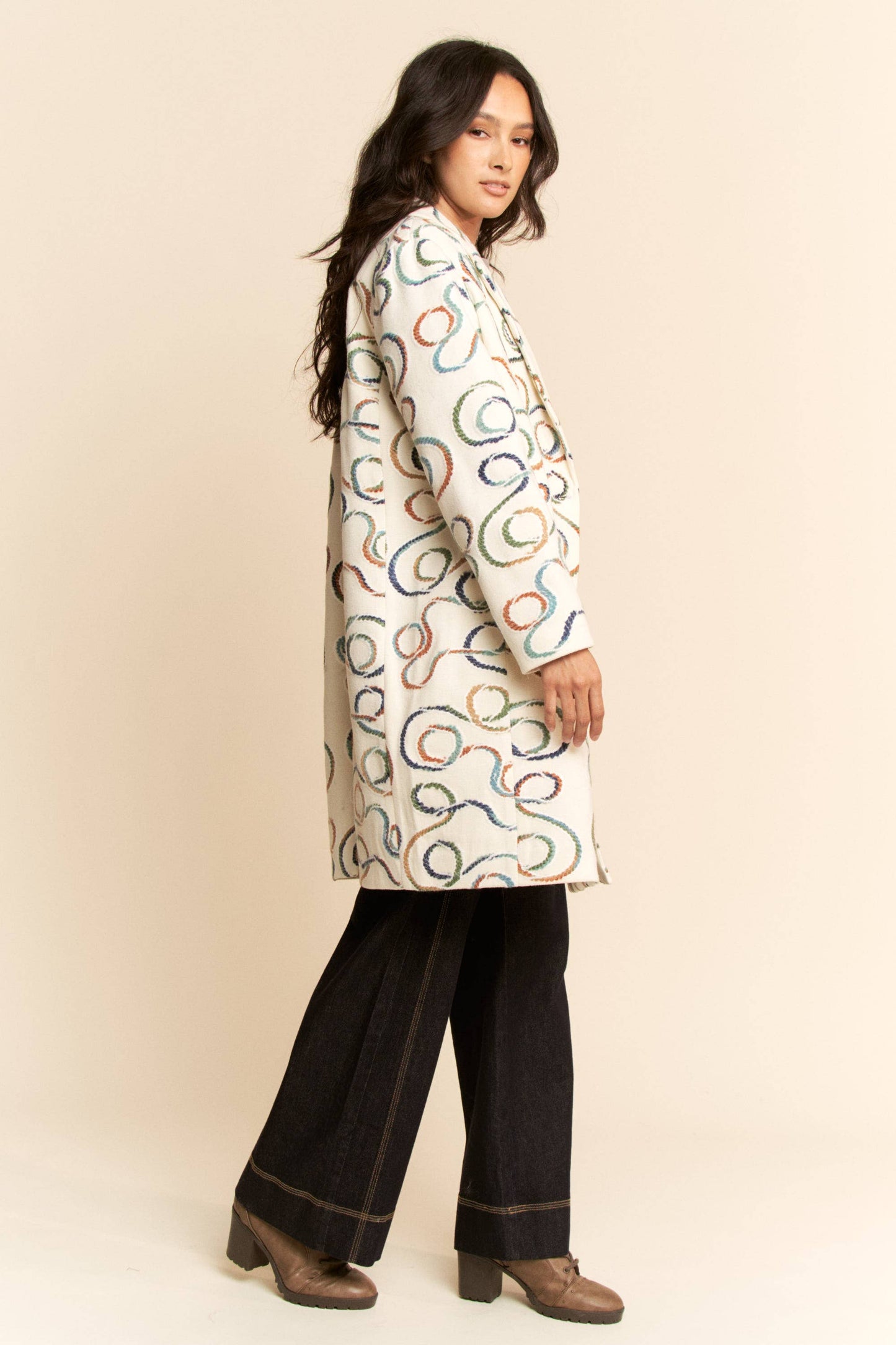 CHUNKY THREAD EMBROIDERED MIDI COAT