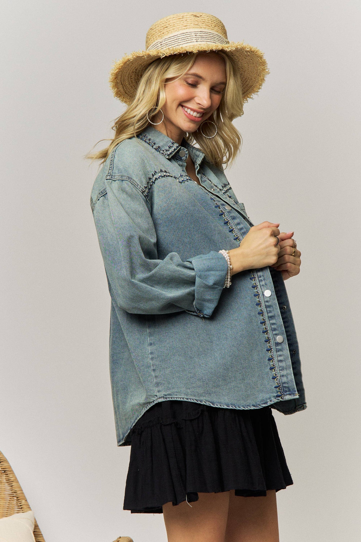 EMBROIDERY PATTERN DENIM BUTTON UP SHIRT