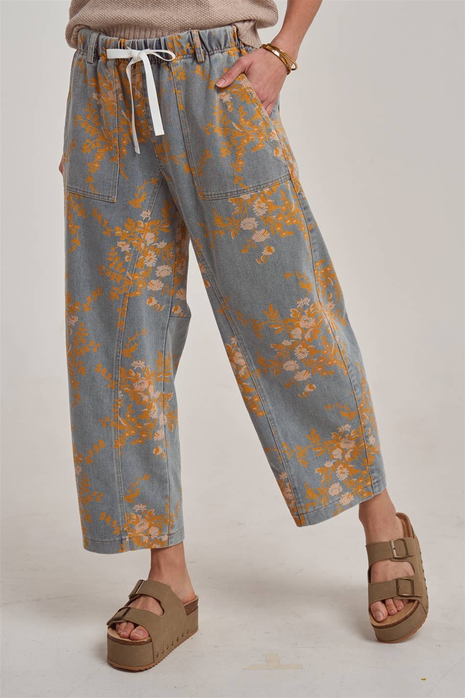 MID RISE RELAXED EVERYDAY CASUAL FIT FLORAL DENIM JEANS