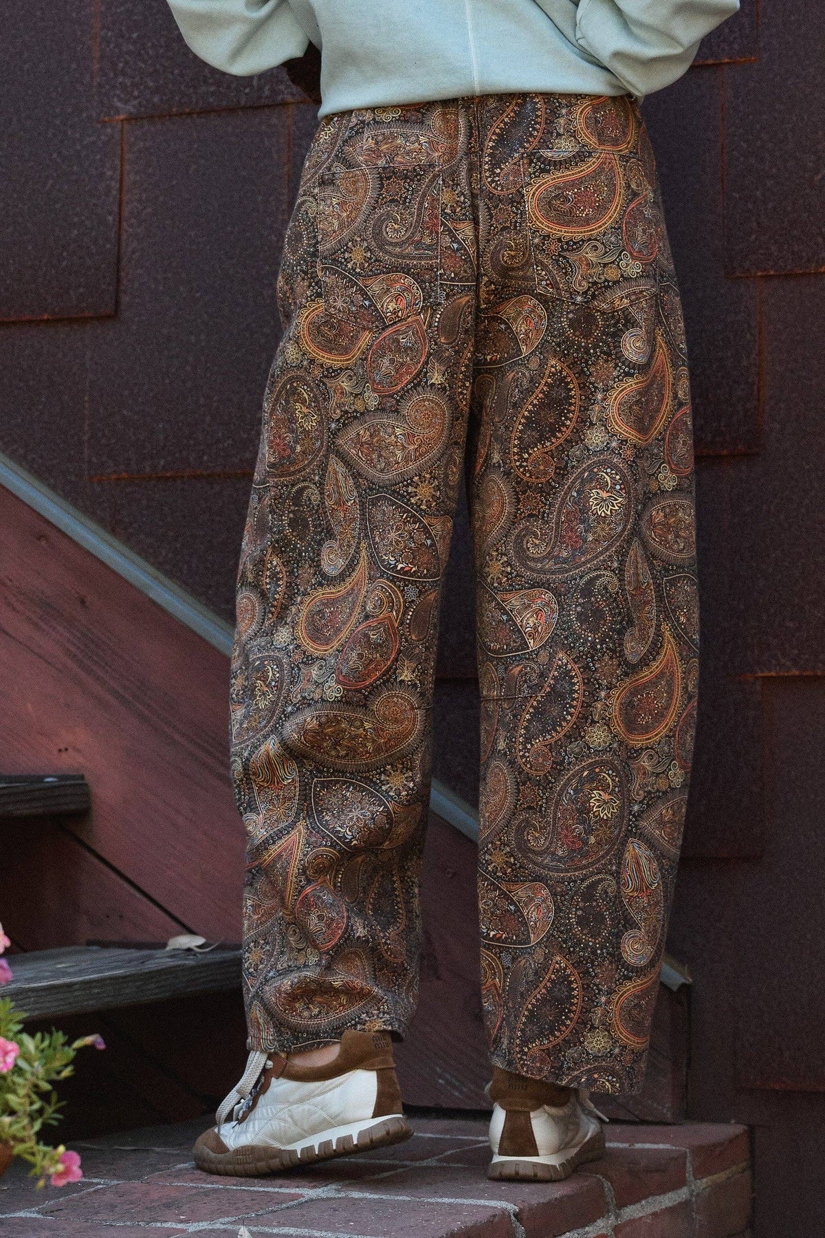 Paisley Print Barrel Leg Pants in Brown