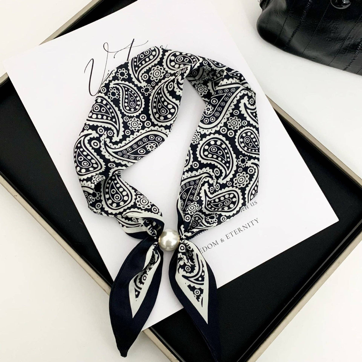 Long Scarf Pearl Magnetic Clasp Versatile Women