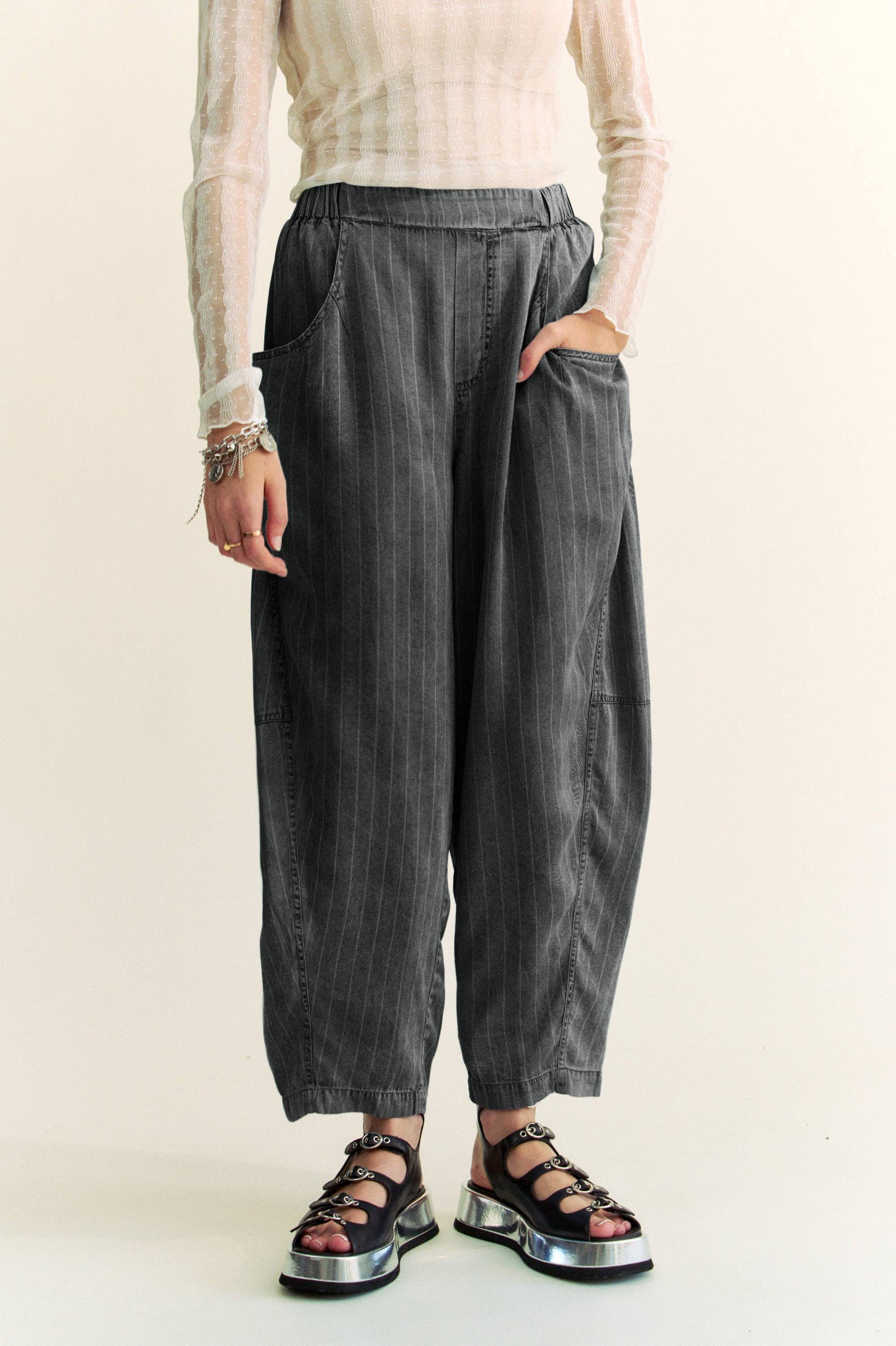 HIGH WAIST TENCEL DENIM BARREL PANTS