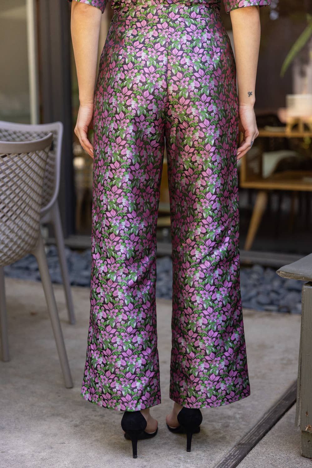 Mid Waist Floral Jacquard Straight Leg Pants