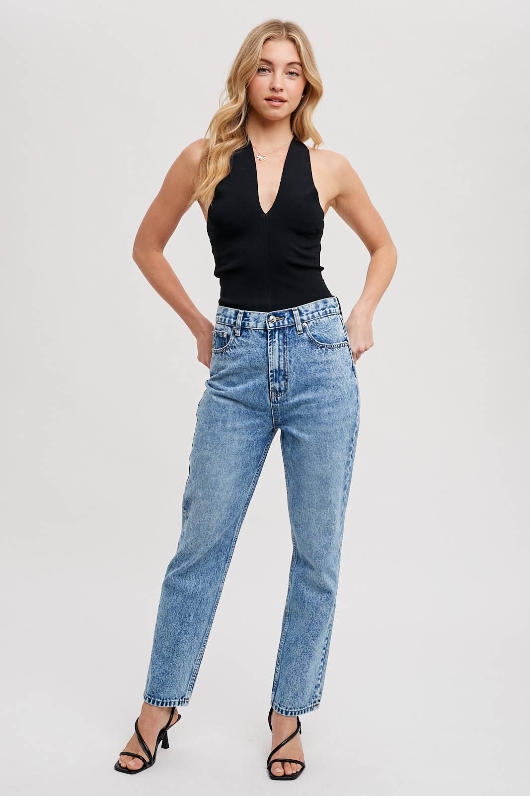 DENIM HIGH-RISE STRAIGHT LEG JEANS