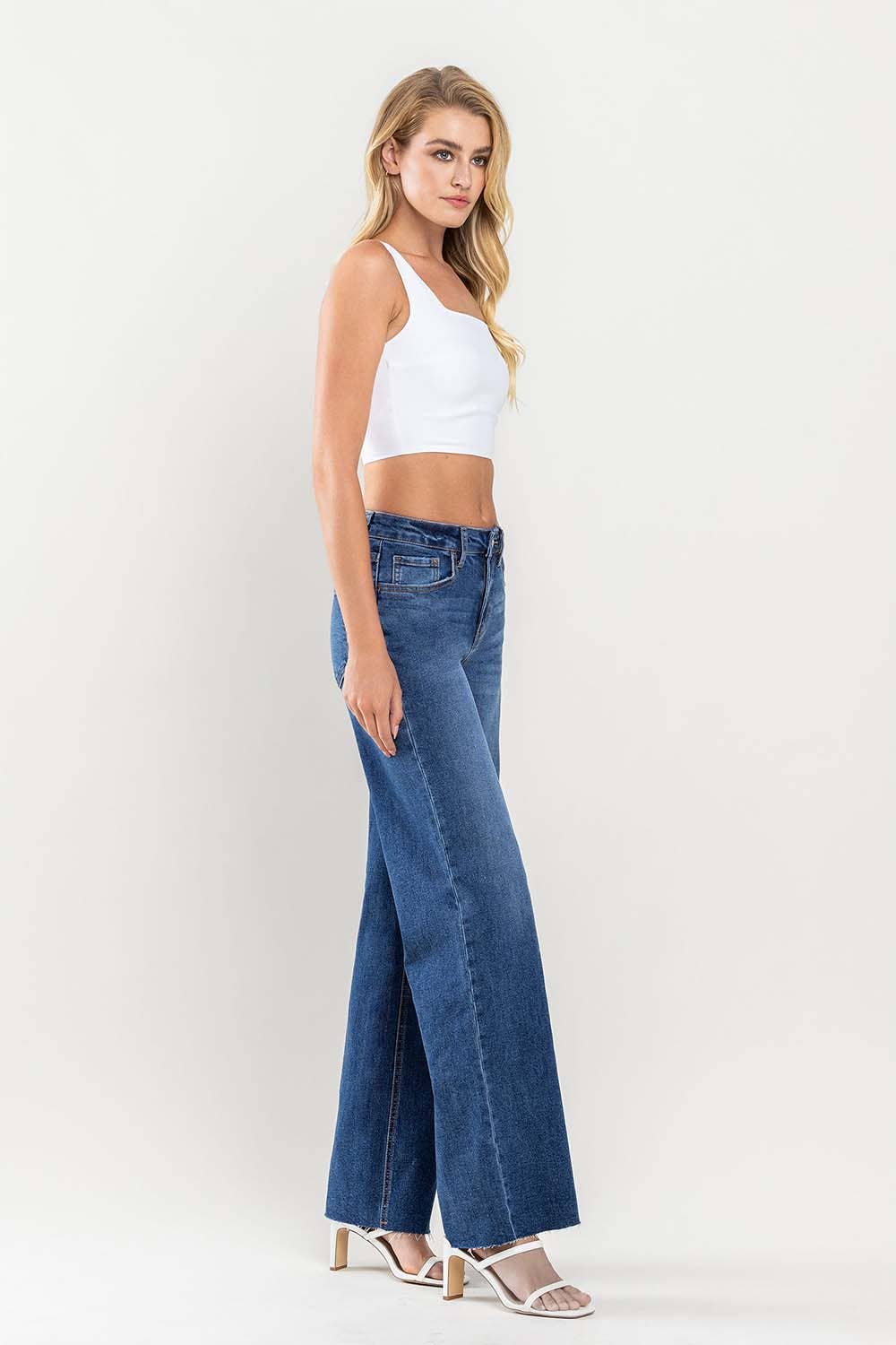 HIGH RISE CLEAN CUT RAW HEM WIDE JEANS