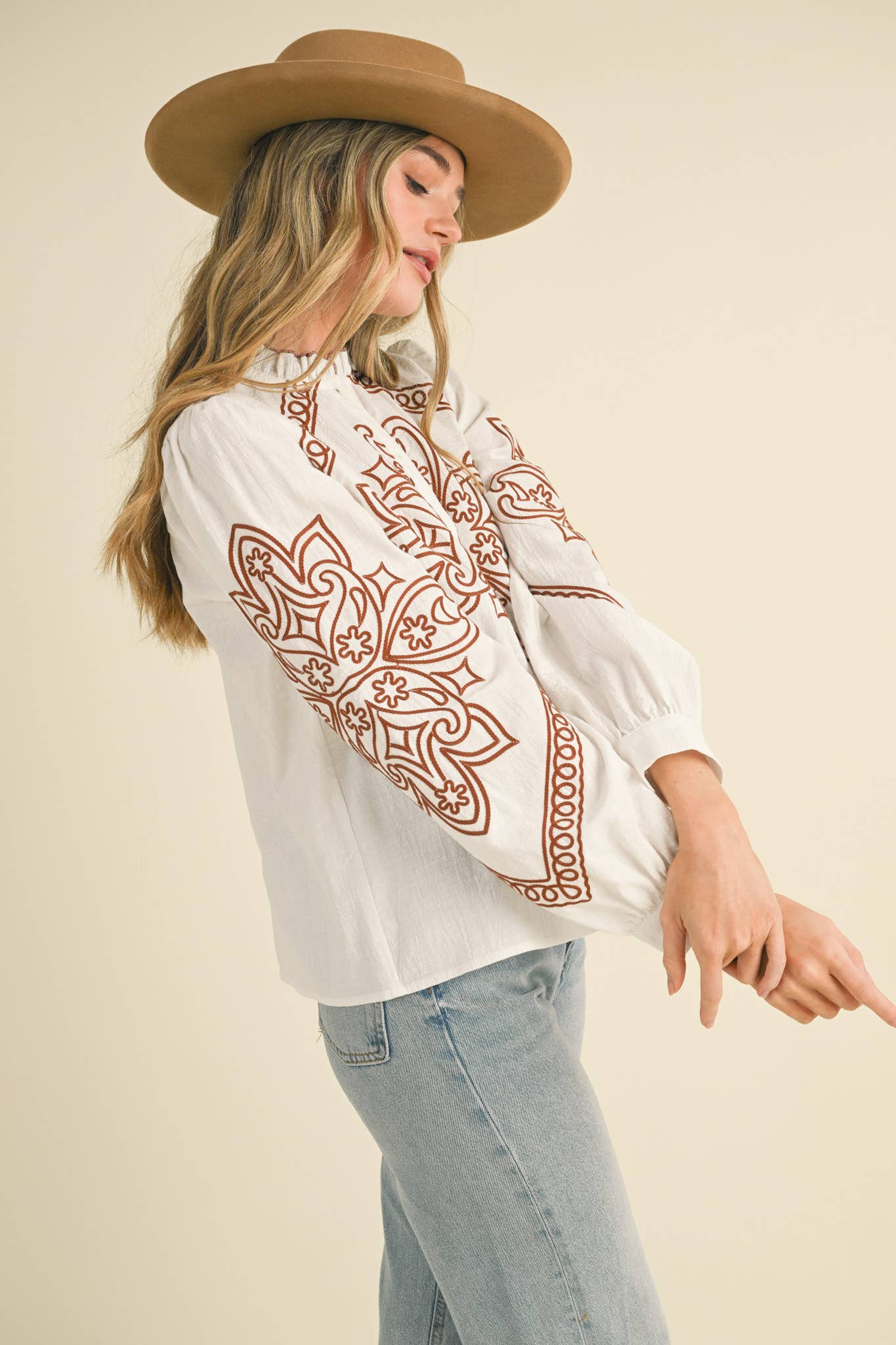 EMBROIDERED  BUTTON UP TOP