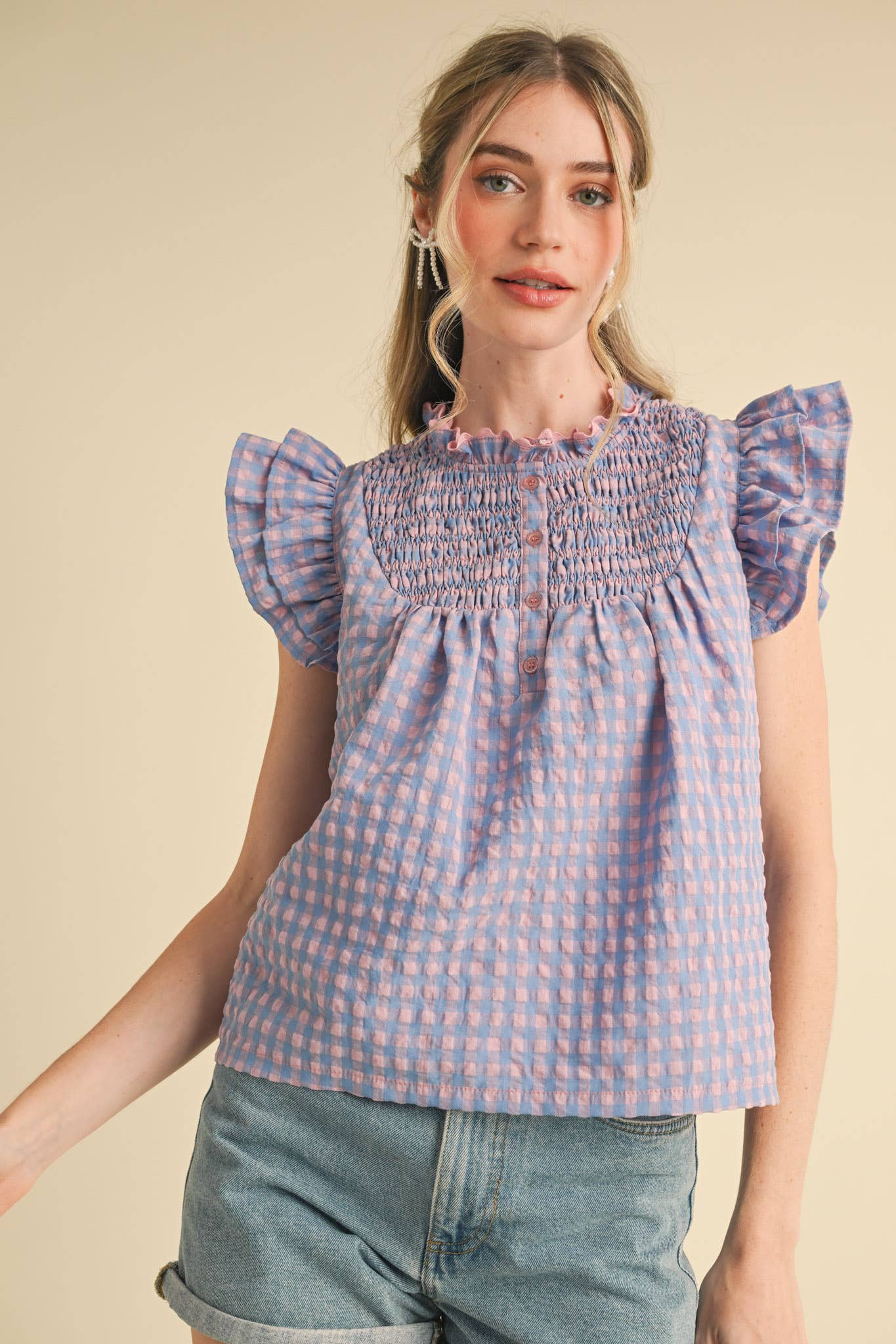 GINGHAM FLUTTER SLEEVE TOP