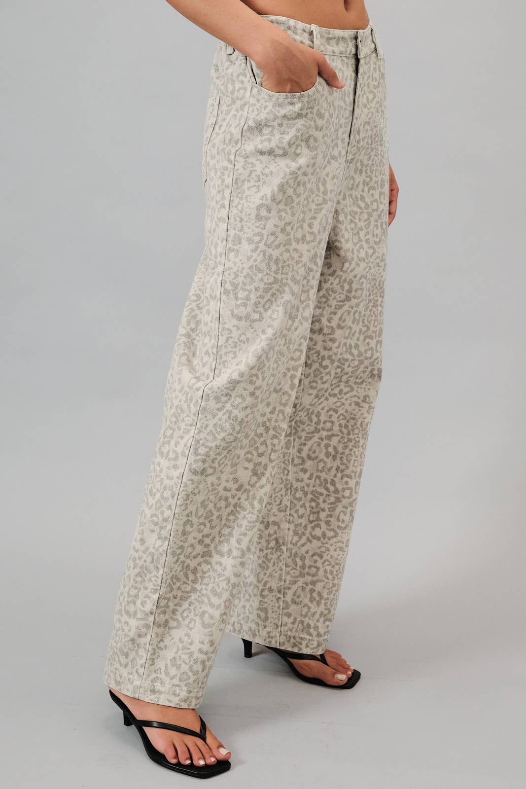 ANIMAL PRINT TWILL PANTS WITH BACK ELASTIC