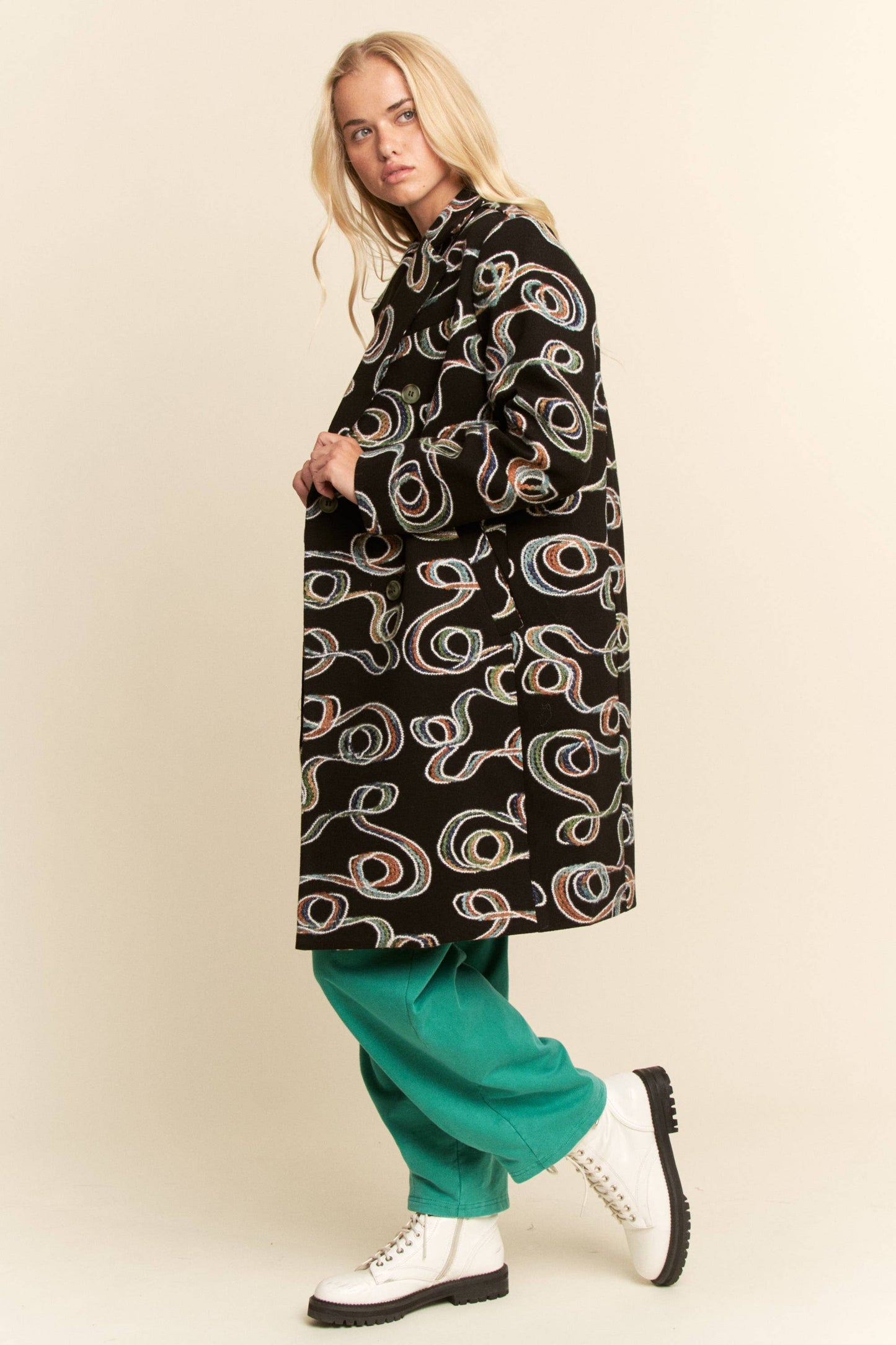 CHUNKY THREAD EMBROIDERED MIDI COAT
