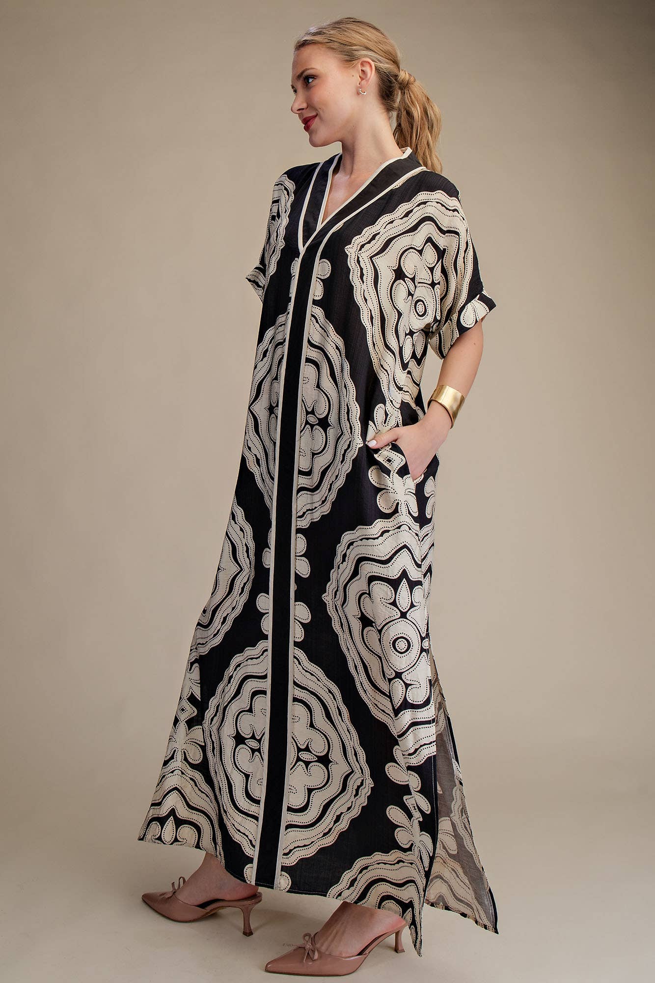 V-Neck Short Sleeve Maxi Print Dress