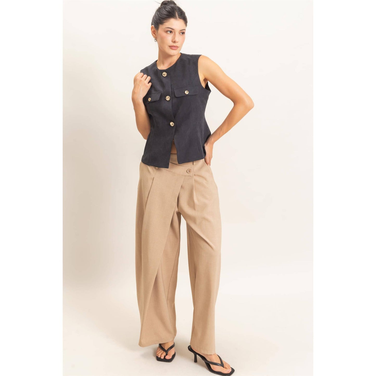 Buttoned Sleeveless Utility Vest