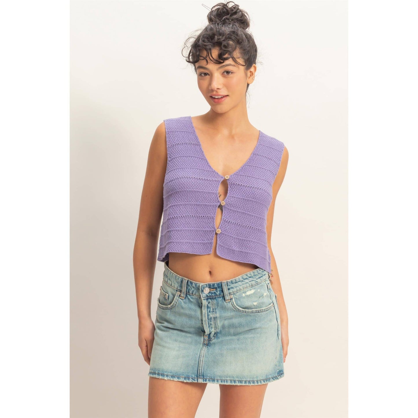 V-Neck Textured Sleeveless Knit Vest
