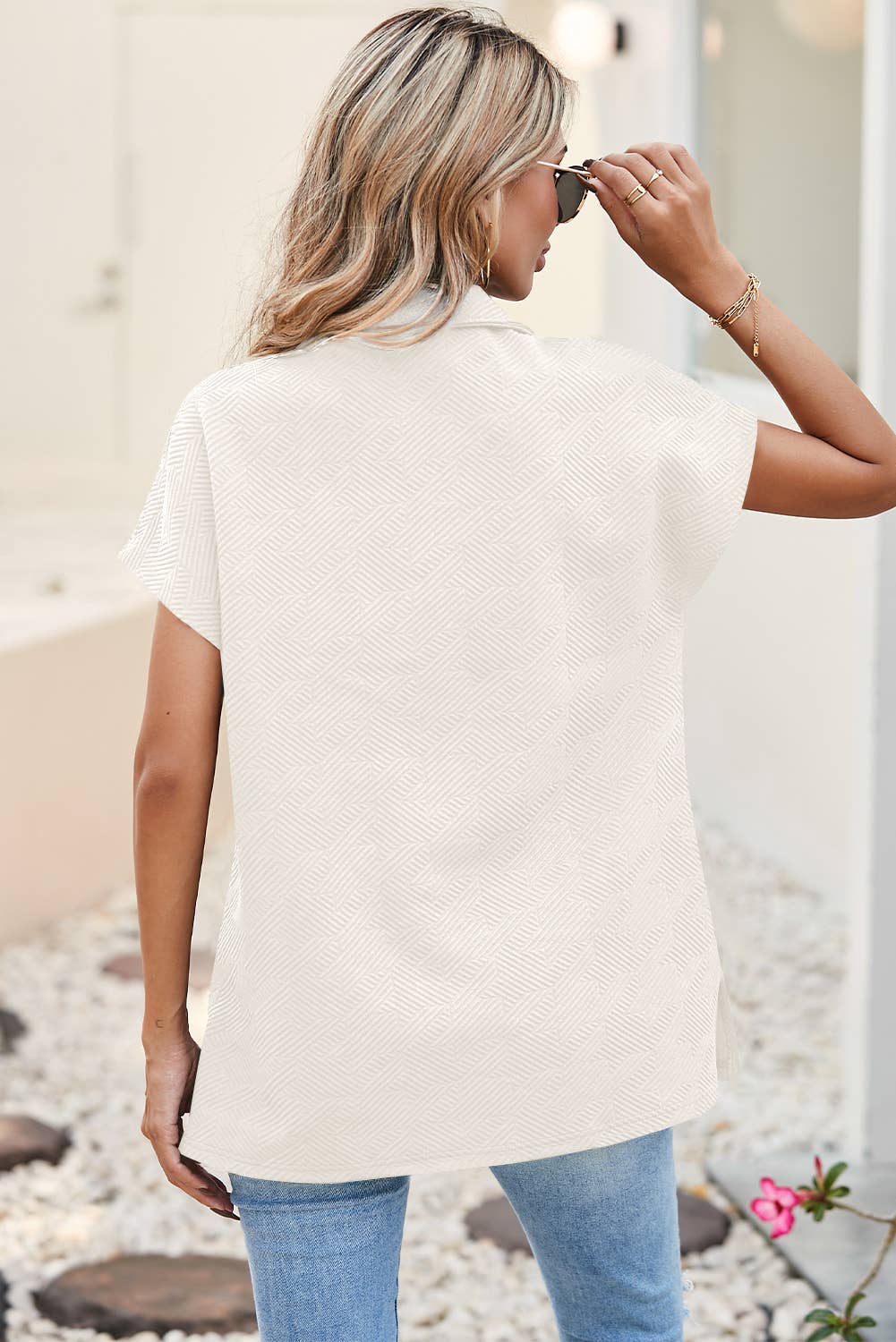 Textured V Neck Collared Short Sleeve Top