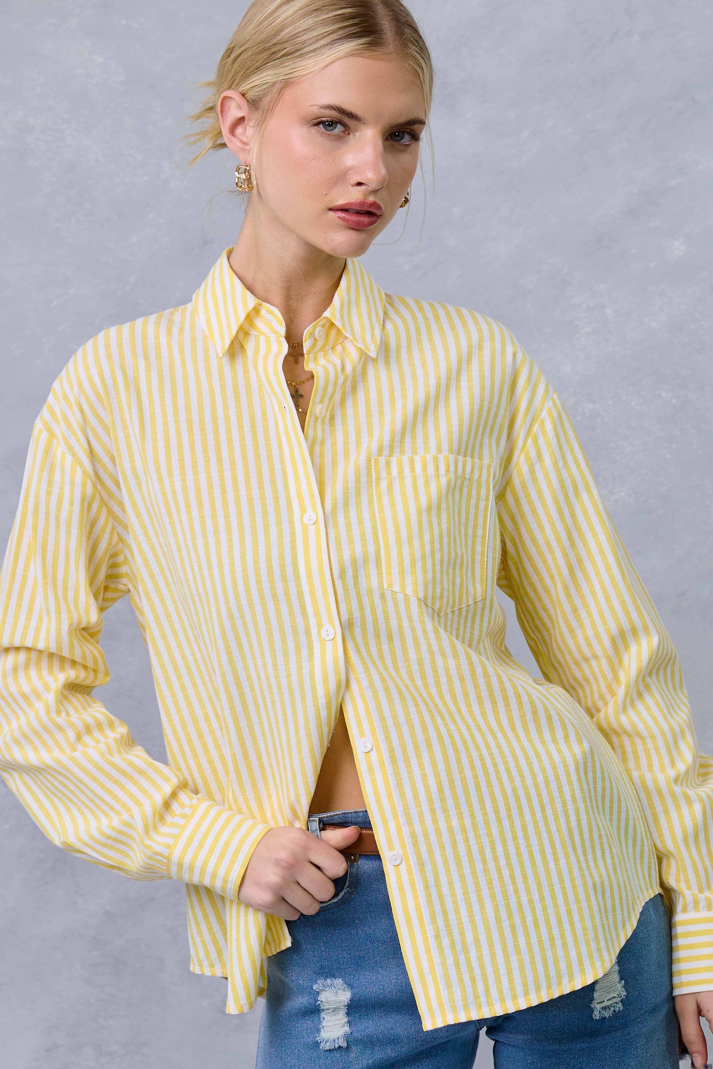 -Collared Contrast Stripe Button Down