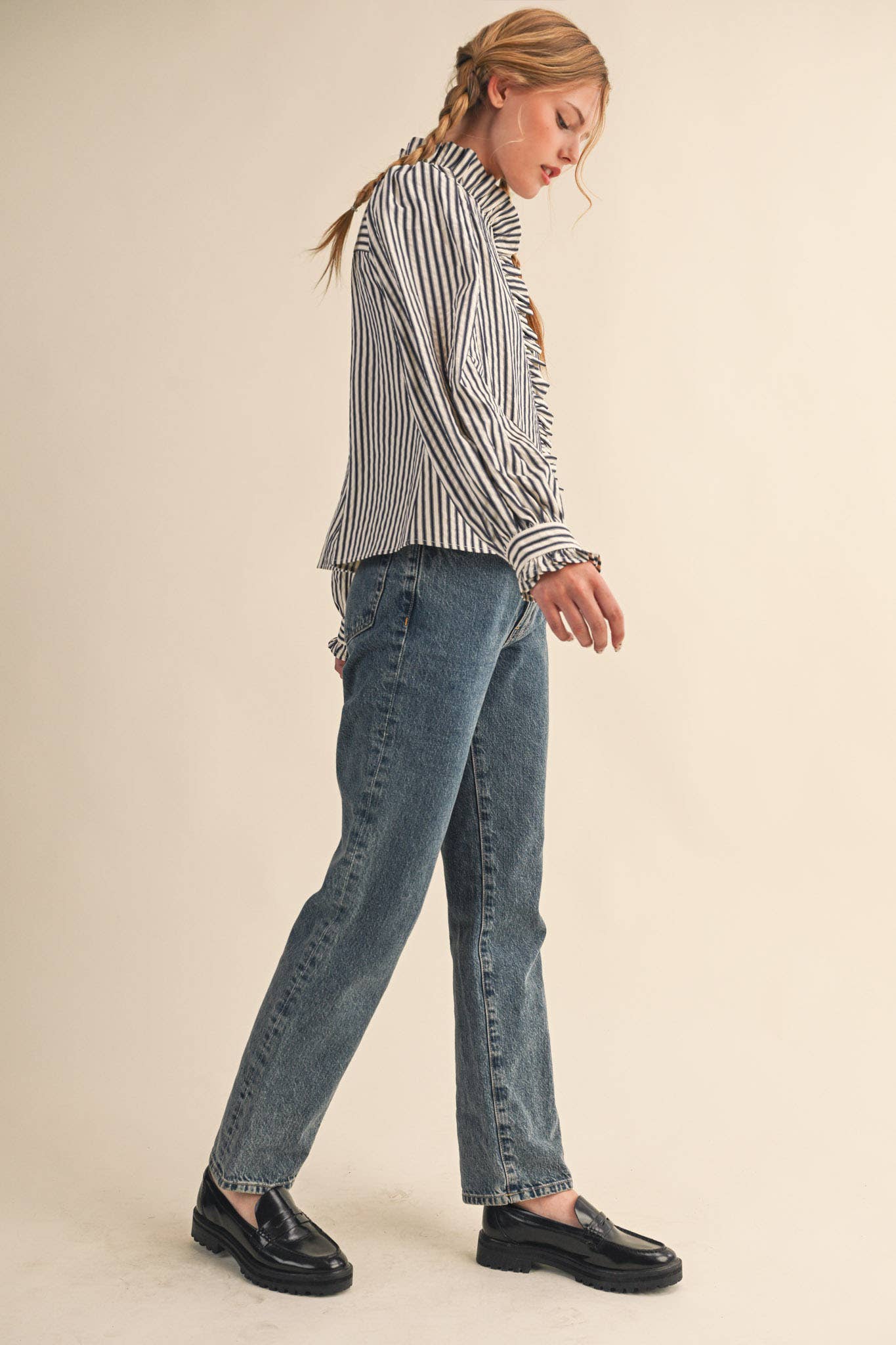 STRIPED RUFFLED BUTTON DOWN