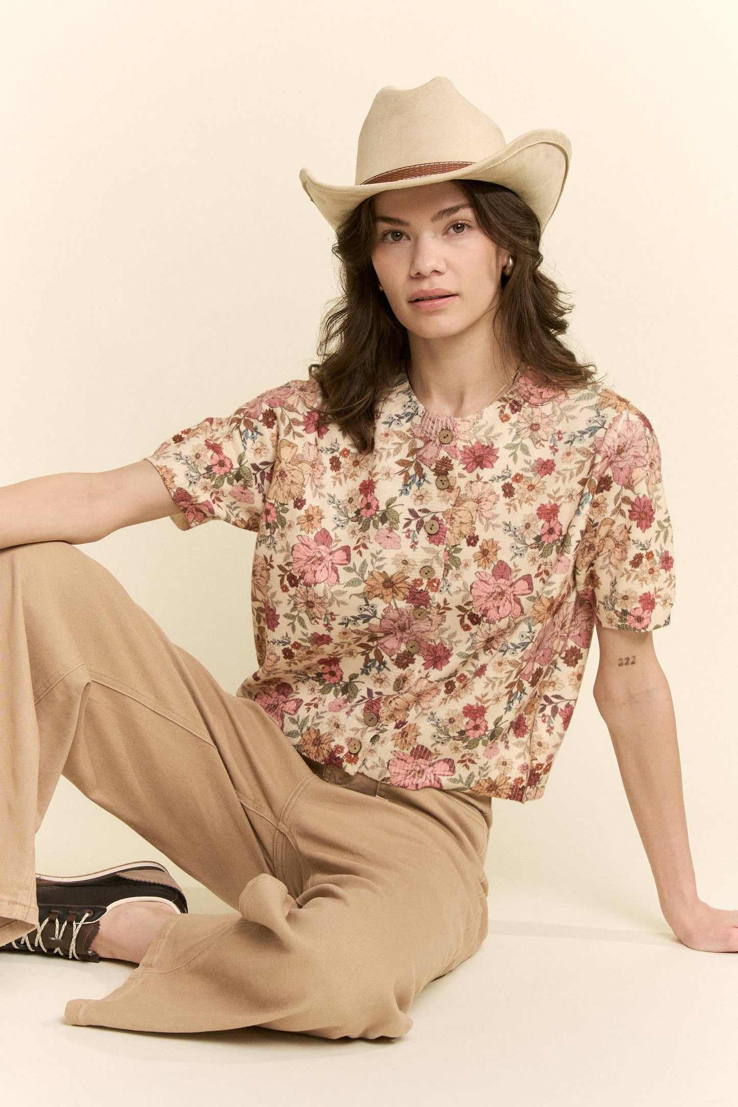 FLORAL KNIT BUTTON DOWN SHORT SLEEVE TOP