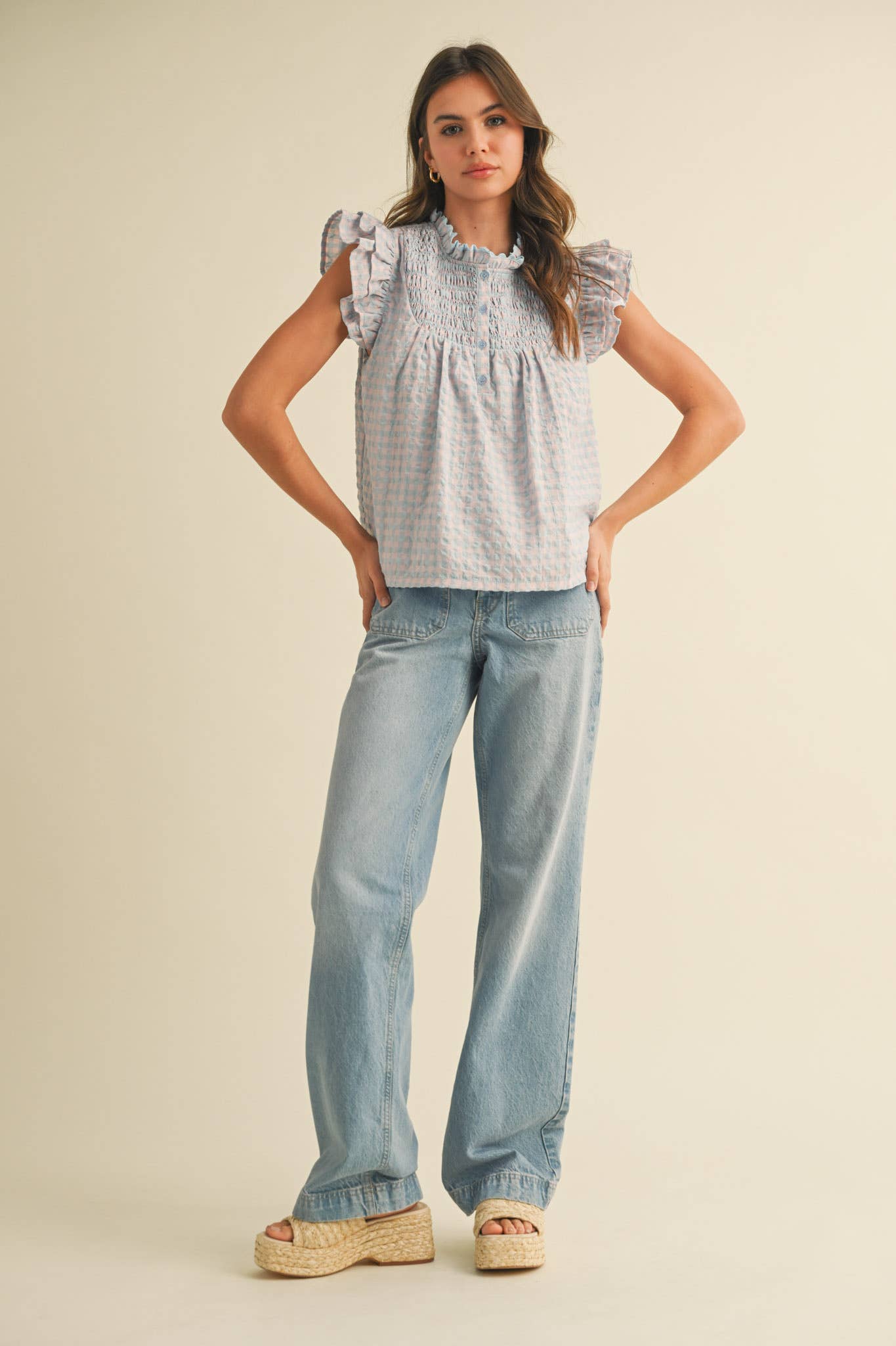 GINGHAM FLUTTER SLEEVE TOP