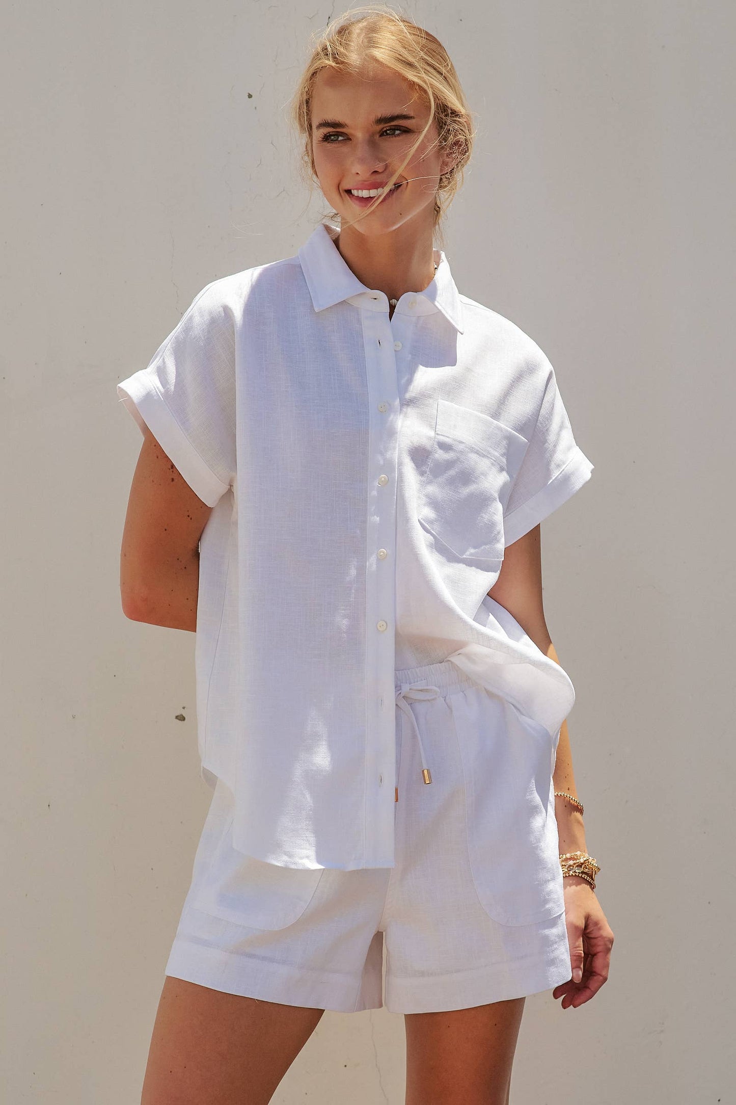 Linen Short Sleeve Button-Down Shirt