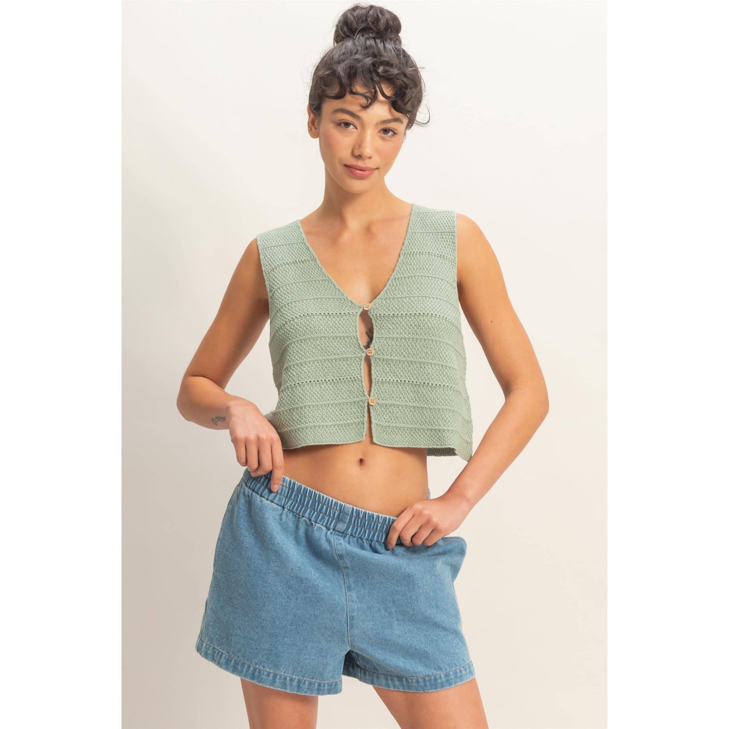 V-Neck Textured Sleeveless Knit Vest