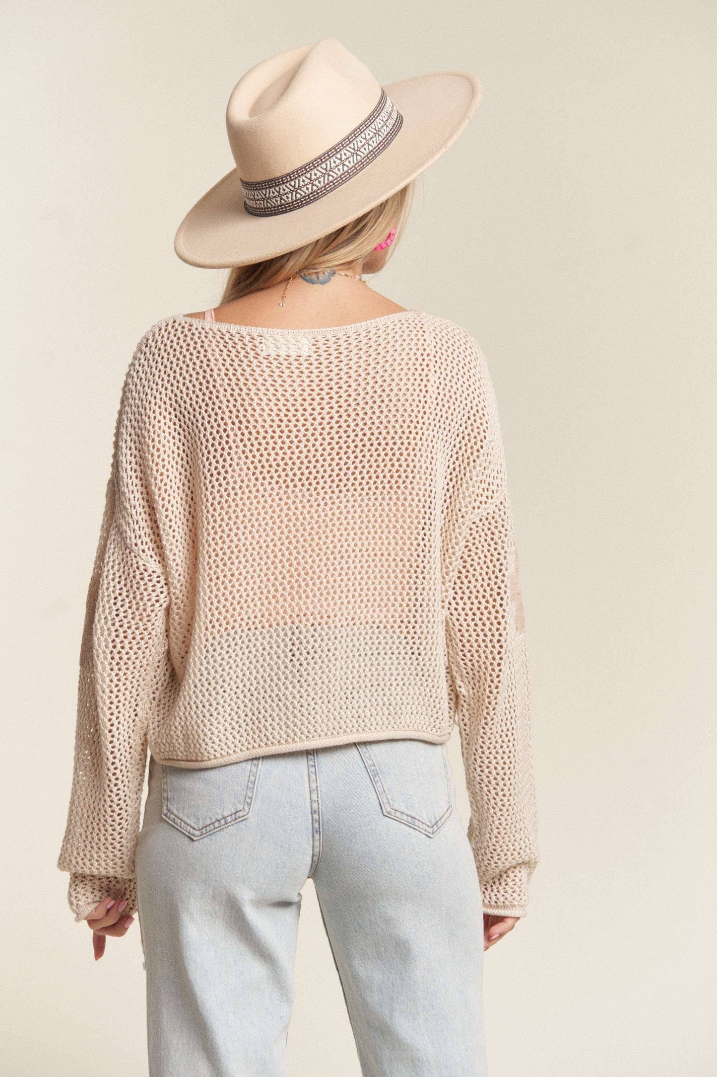 LIGHTWEIGHT FLORAL SWEATER TOP