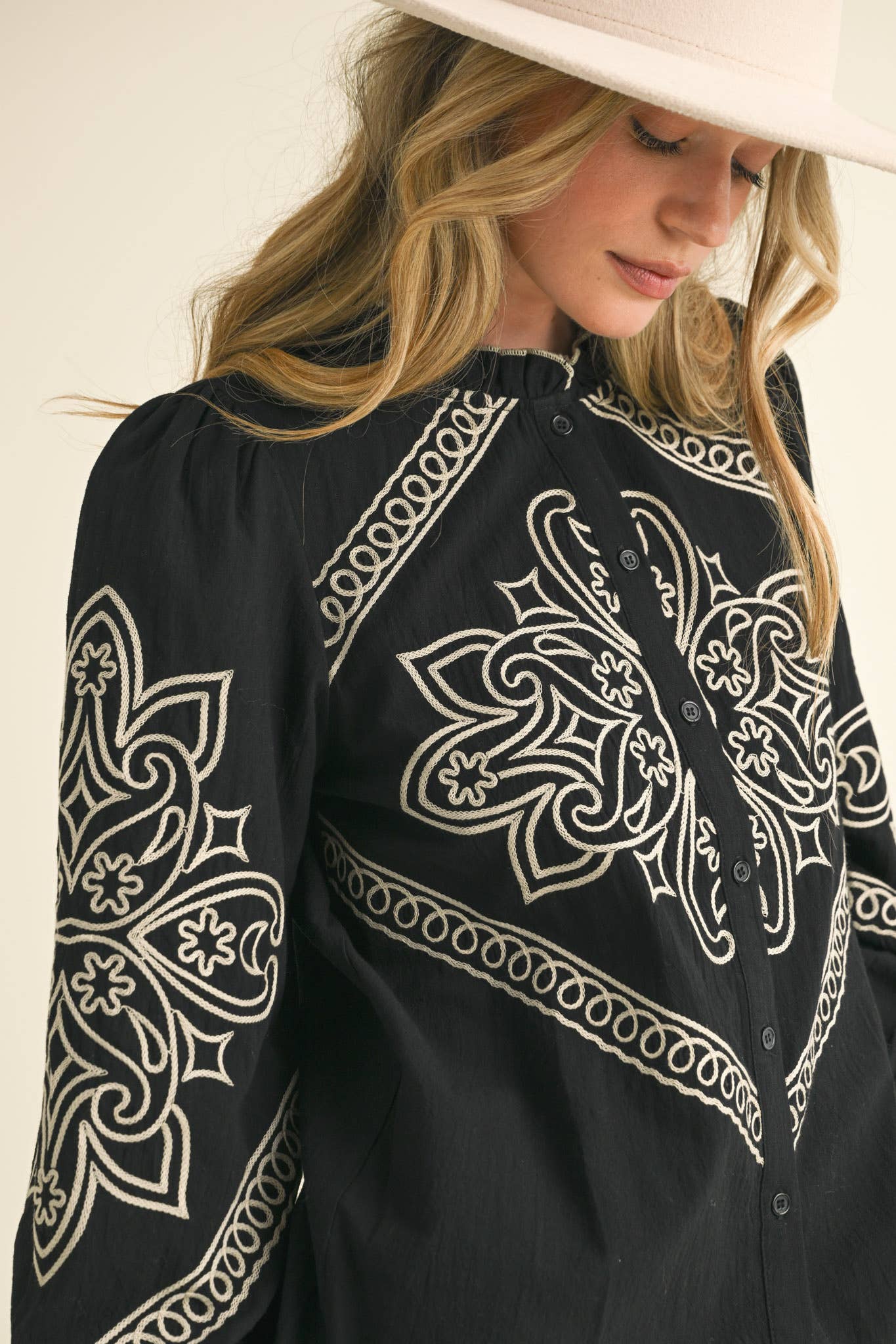 EMBROIDERED  BUTTON UP TOP