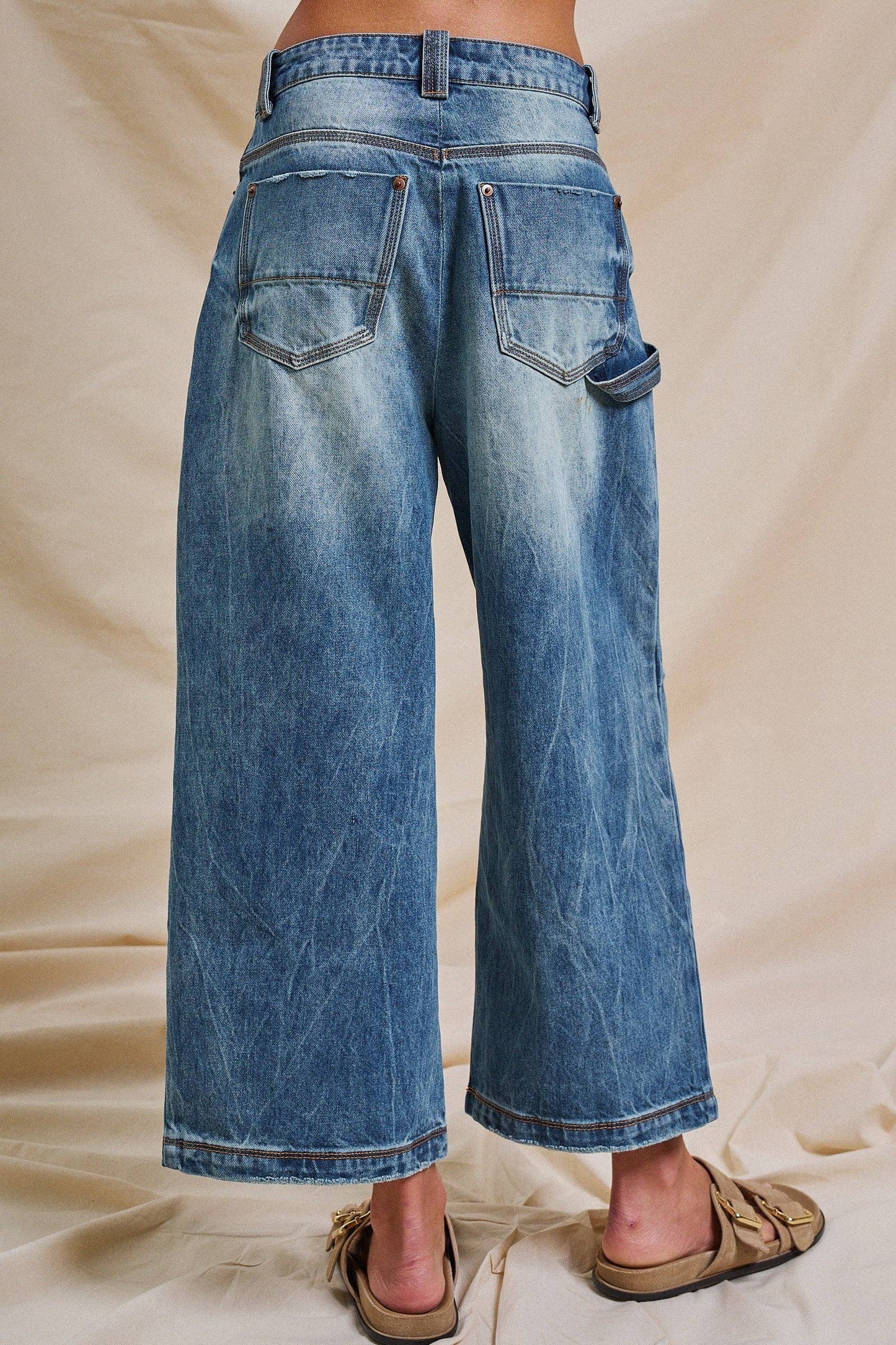 Vintage Wash Cropped Wide-Leg Denim Jeans