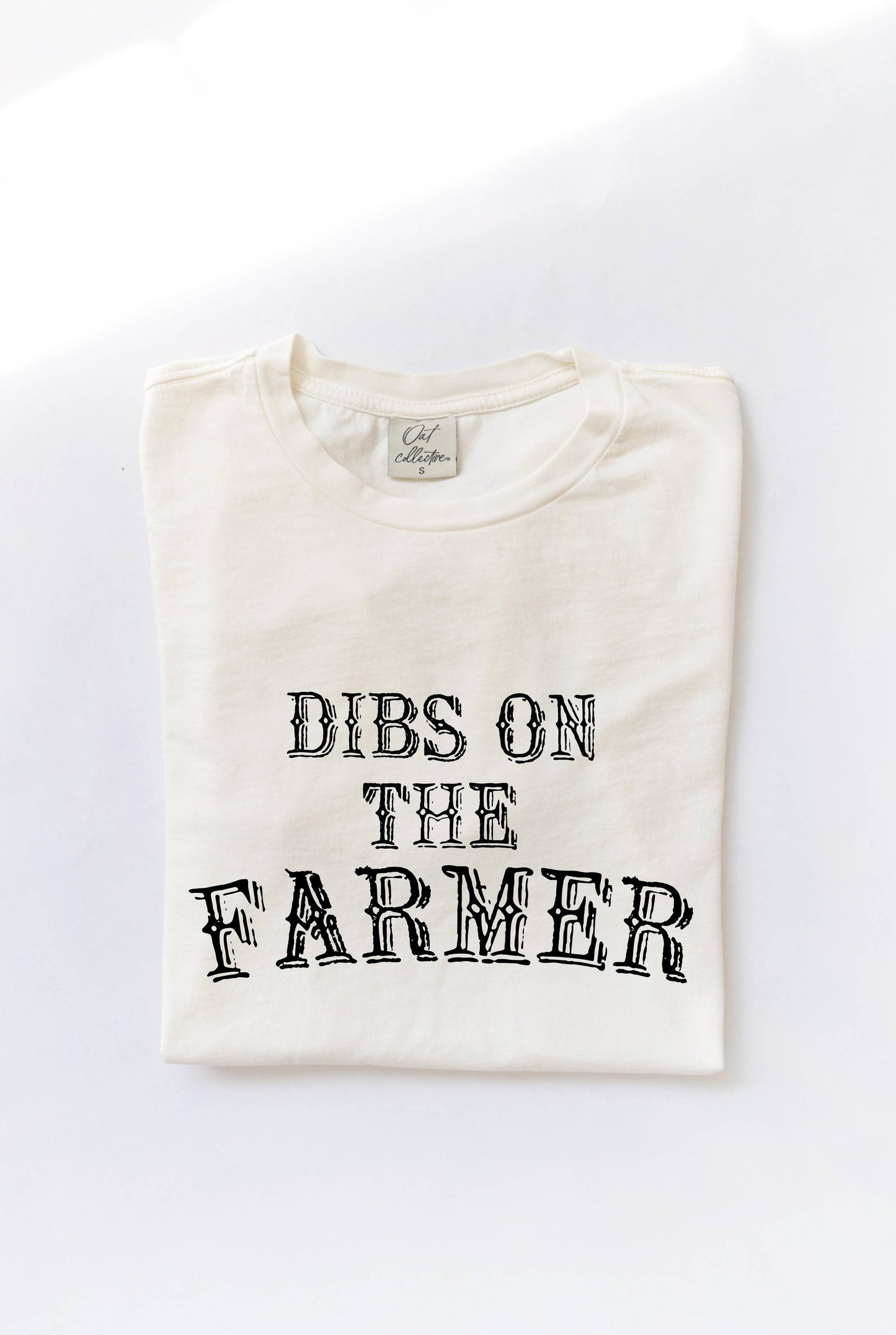 DIBS ON THE FARMER Mineral Washed Graphic Top