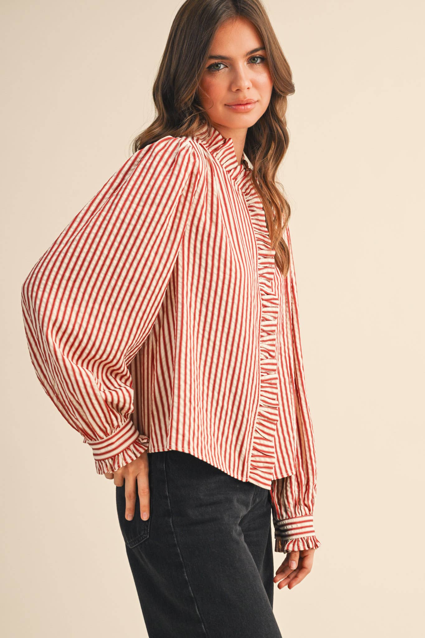 STRIPED RUFFLED BUTTON DOWN