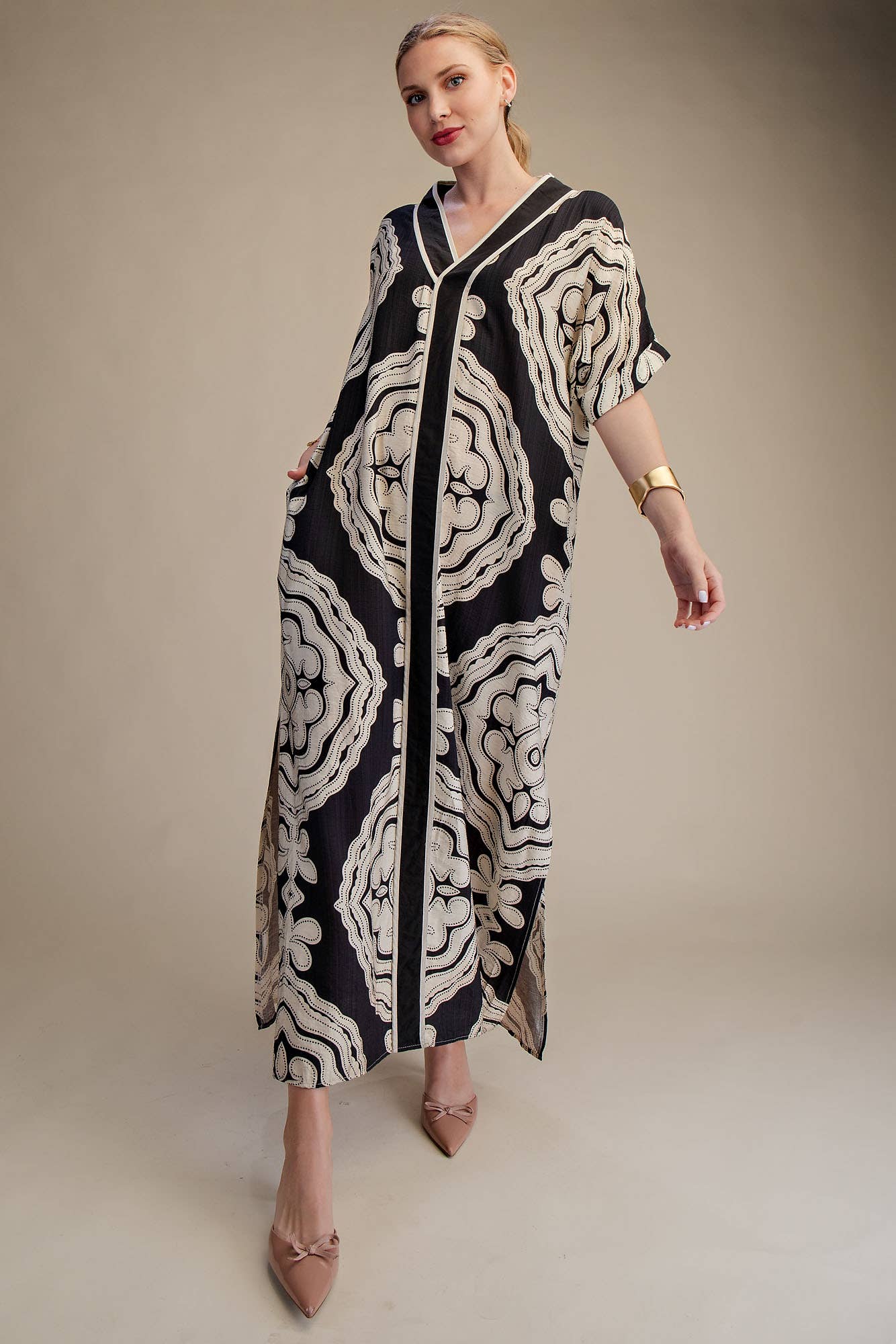 V-Neck Short Sleeve Maxi Print Dress
