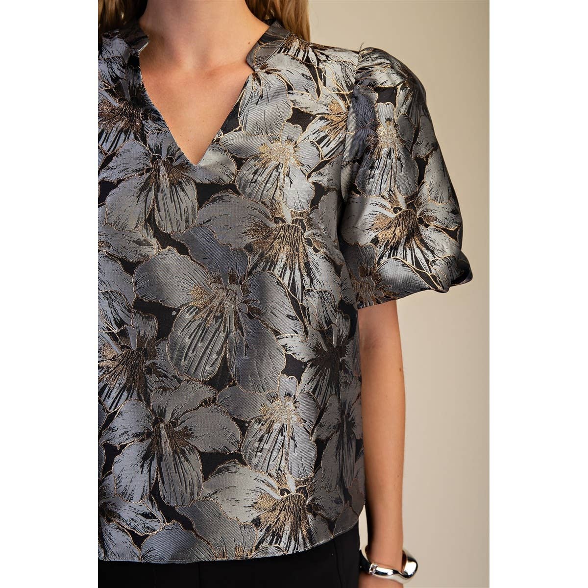 V-Neck Puff Sleeve Top